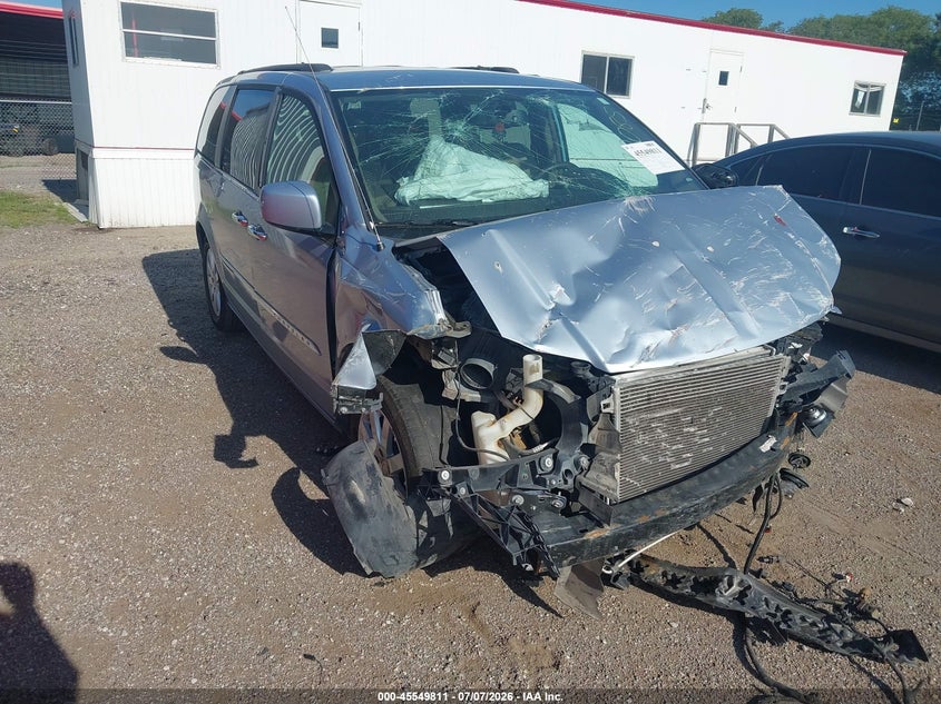 2016 Chrysler Town & Country Touring
