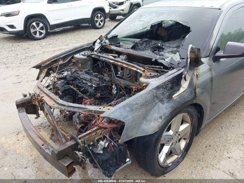 2013 DODGE AVENGER auction photo 6