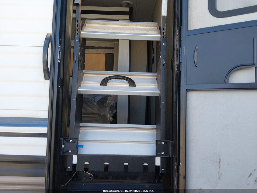 2021 PALOMINO PUMA auction photo 7