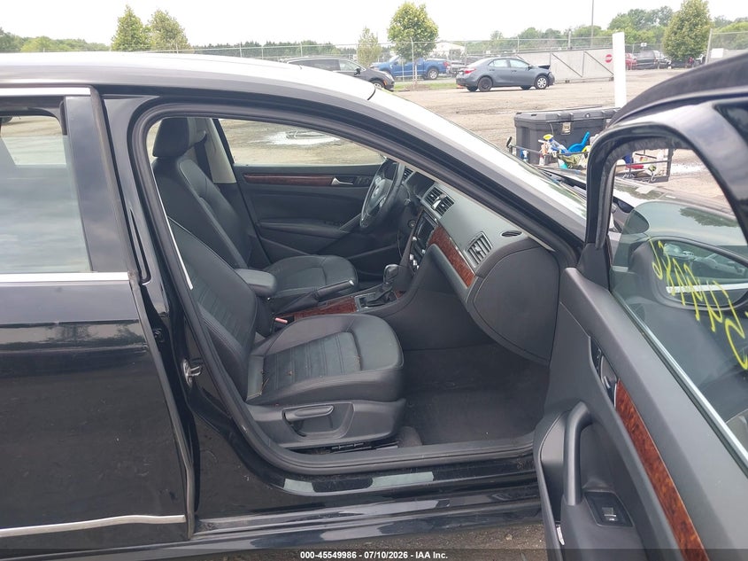 2012 VOLKSWAGEN PASSAT auction photo 5