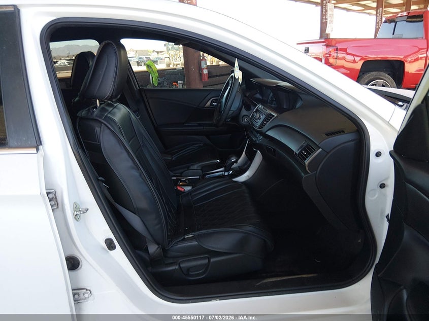 2017 HONDA ACCORD auction photo 5