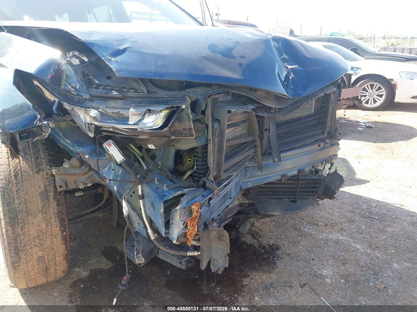 2023 CHEVROLET TRAVERSE auction photo 6