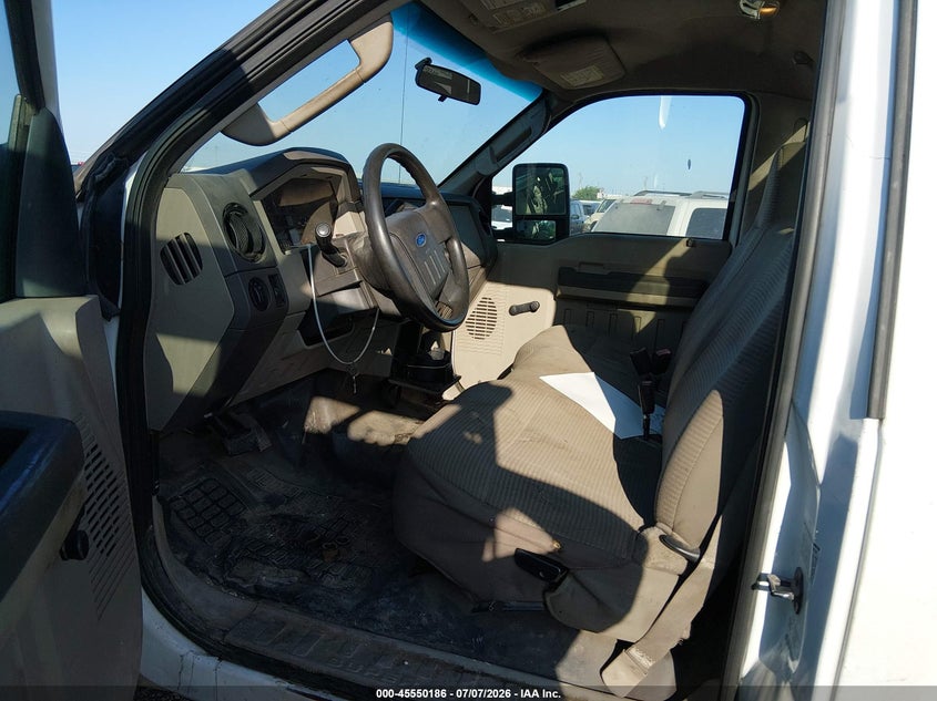 2008 Ford Super Duty F-550 Drw Xl/Xlt VIN: 1FDAF56R88EE59289 Lot: 45550186