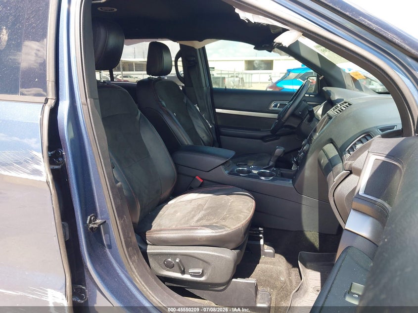 2018 FORD EXPLORER XLT — Photo 17