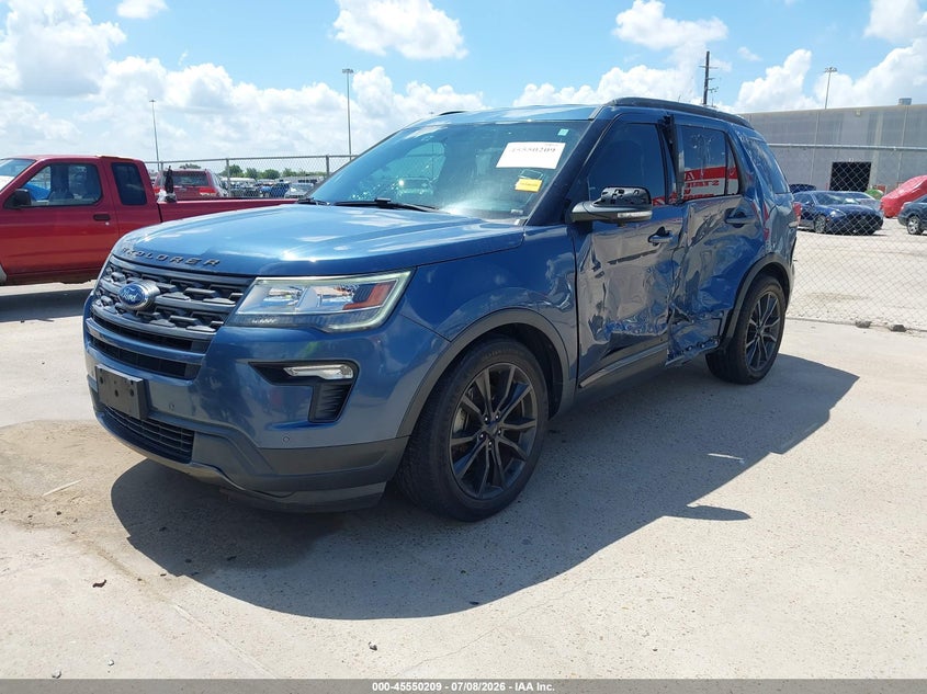 2018 FORD EXPLORER XLT — Photo 2