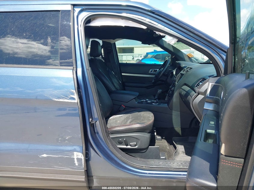 2018 FORD EXPLORER XLT — Photo 5