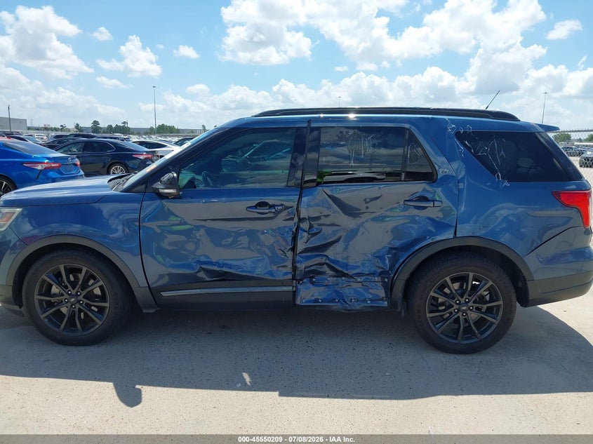 2018 FORD EXPLORER XLT — Photo 6