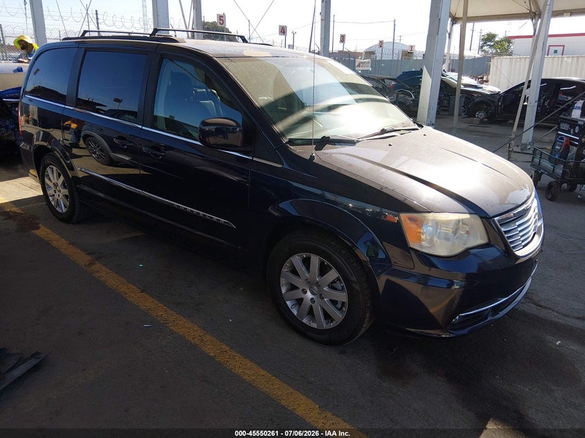 2013 Chrysler Town & Country Touring