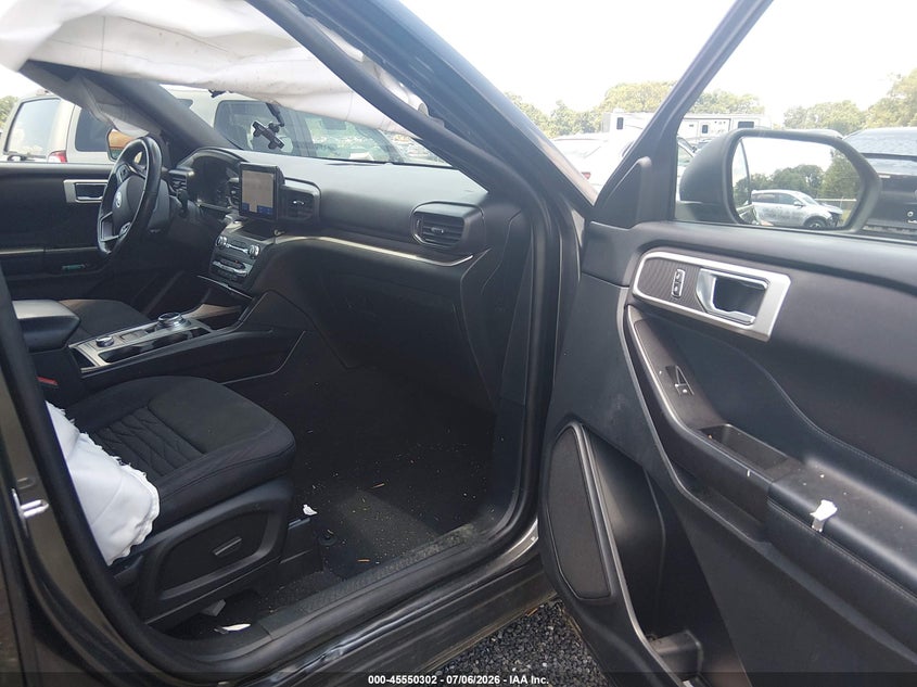 2020 FORD EXPLORER auction photo 5