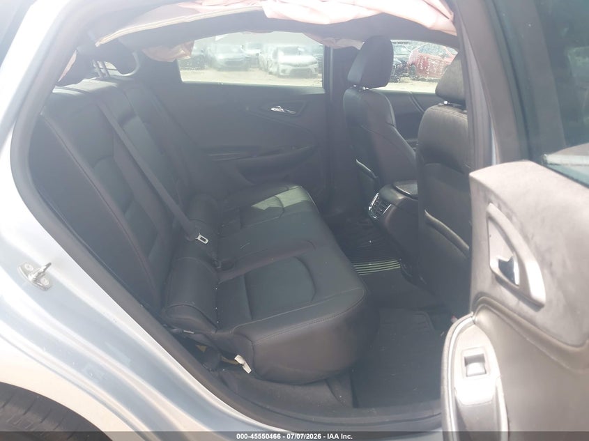 2017 CHEVROLET MALIBU auction photo 8