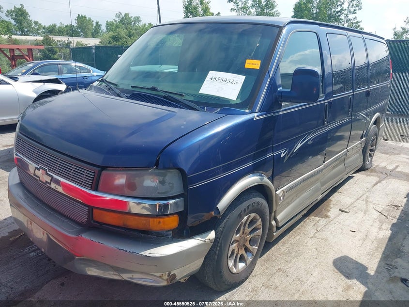2004 Chevrolet Express, Front End, IAAI, VIN 1GBFG15T341116814 — photo 2