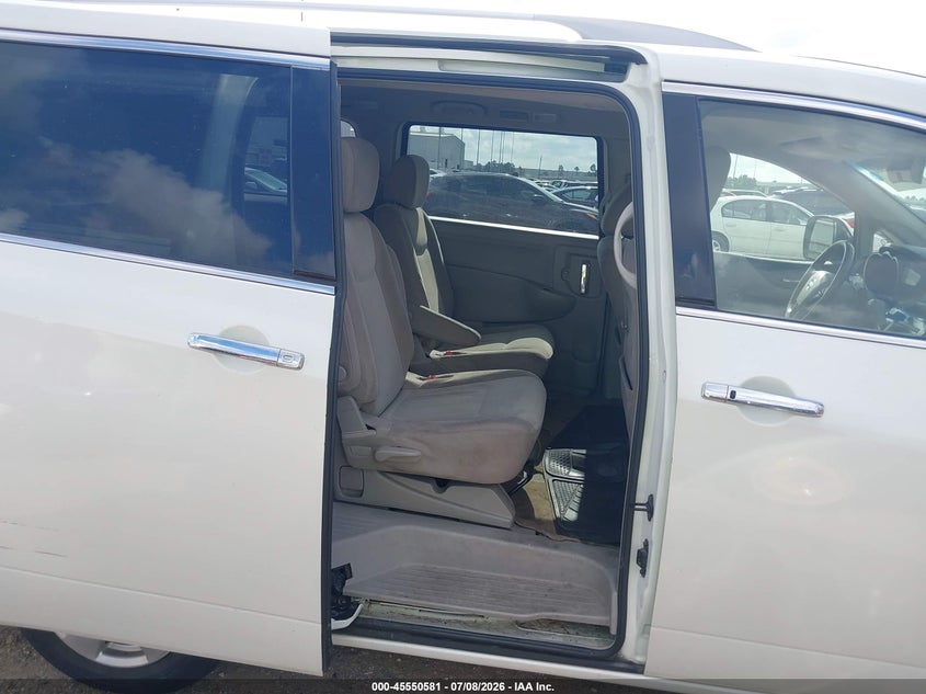 2017 NISSAN QUEST auction photo 8