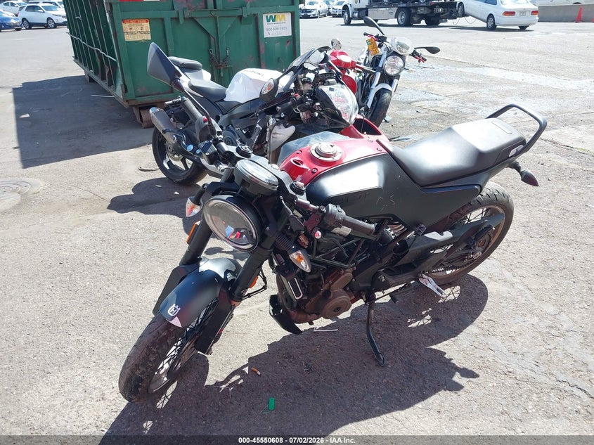 2020 HUSQVARNA VITPILEN 401/SVARTPILEN 401 auction photo 2