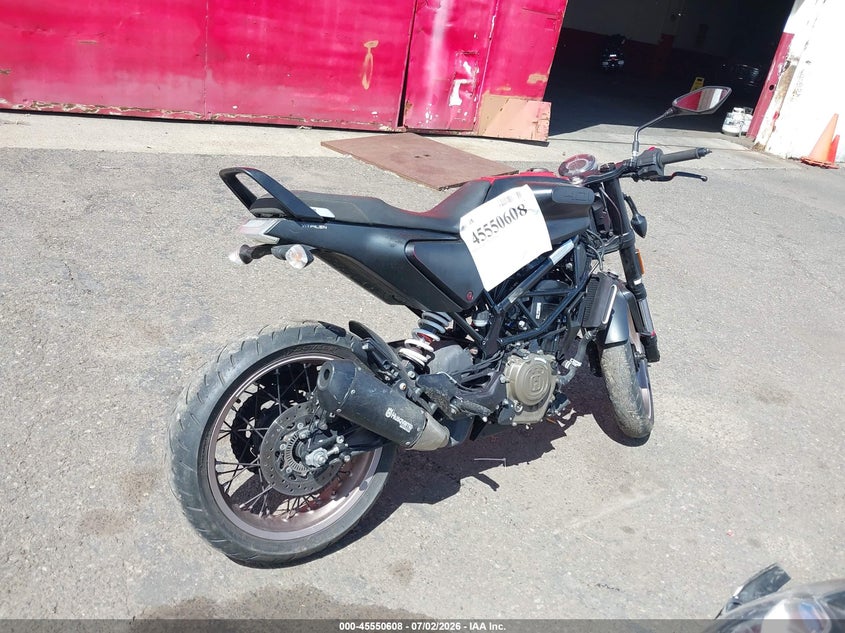 2020 HUSQVARNA VITPILEN 401/SVARTPILEN 401 auction photo 4