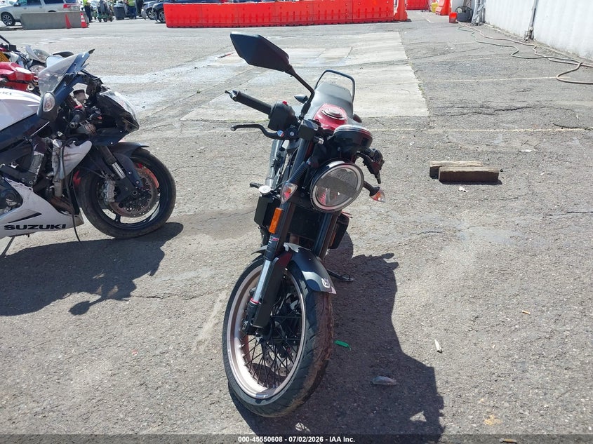 2020 HUSQVARNA VITPILEN 401/SVARTPILEN 401 auction photo 5