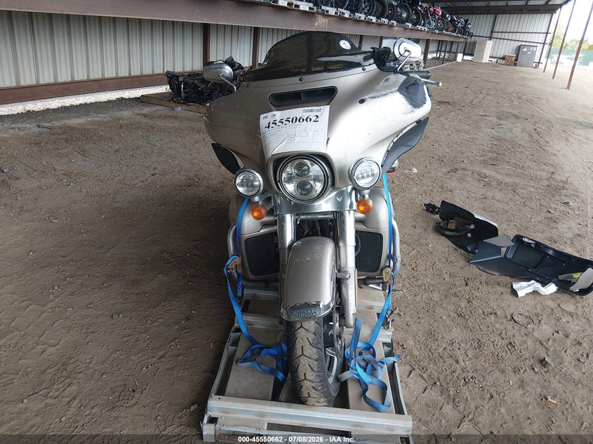 2018 HARLEY-DAVIDSON FLHTCU auction photo 5