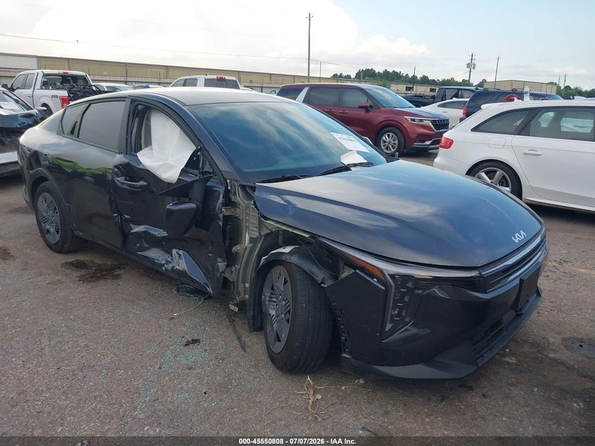 2025 KIA K4 — zdjęcie z aukcji