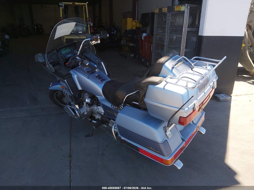 1985 HONDA GL1200 auction photo 3