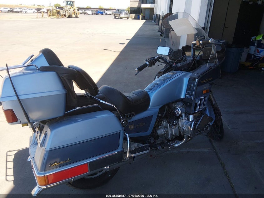 1985 HONDA GL1200 auction photo 4
