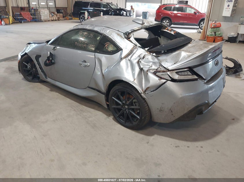 2024 TOYOTA GR86 auction photo 3