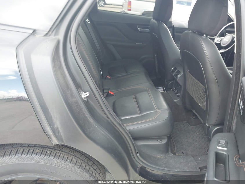 2018 JAGUAR F-PACE auction photo 8