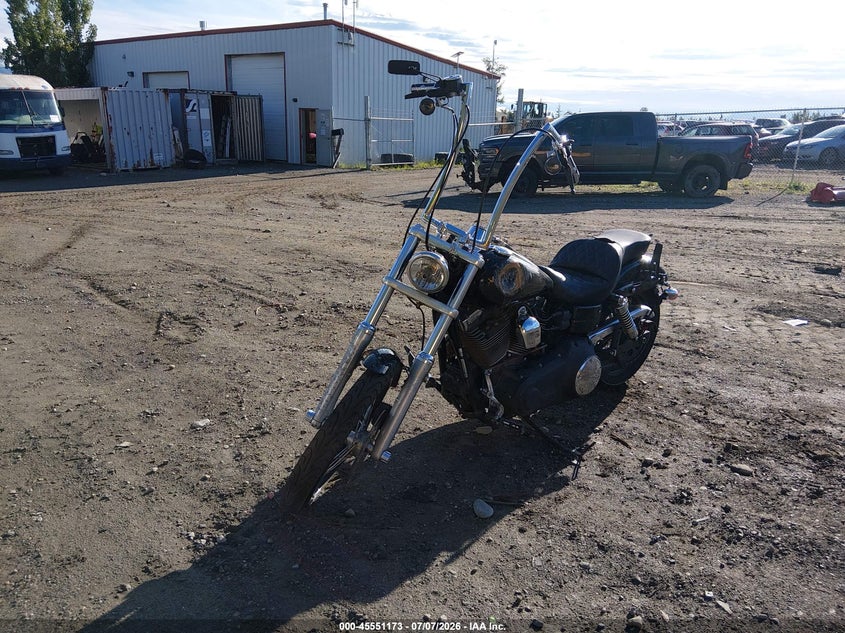 HARLEY-DAVIDSON FXDWG 2010