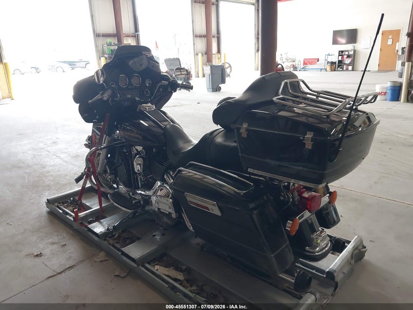2006 HARLEY-DAVIDSON FLHTCI auction photo 3