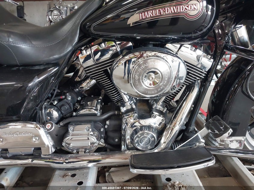 2006 HARLEY-DAVIDSON FLHTCI auction photo 8
