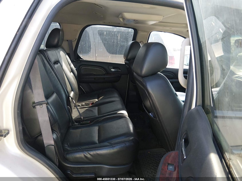 2011 CADILLAC ESCALADE auction photo 8