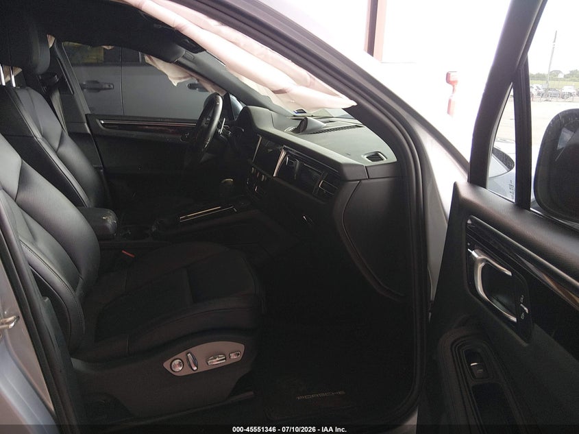 2023 PORSCHE MACAN auction photo 5
