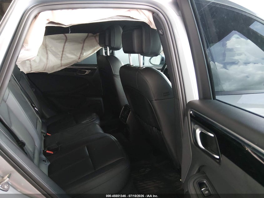 2023 PORSCHE MACAN auction photo 8