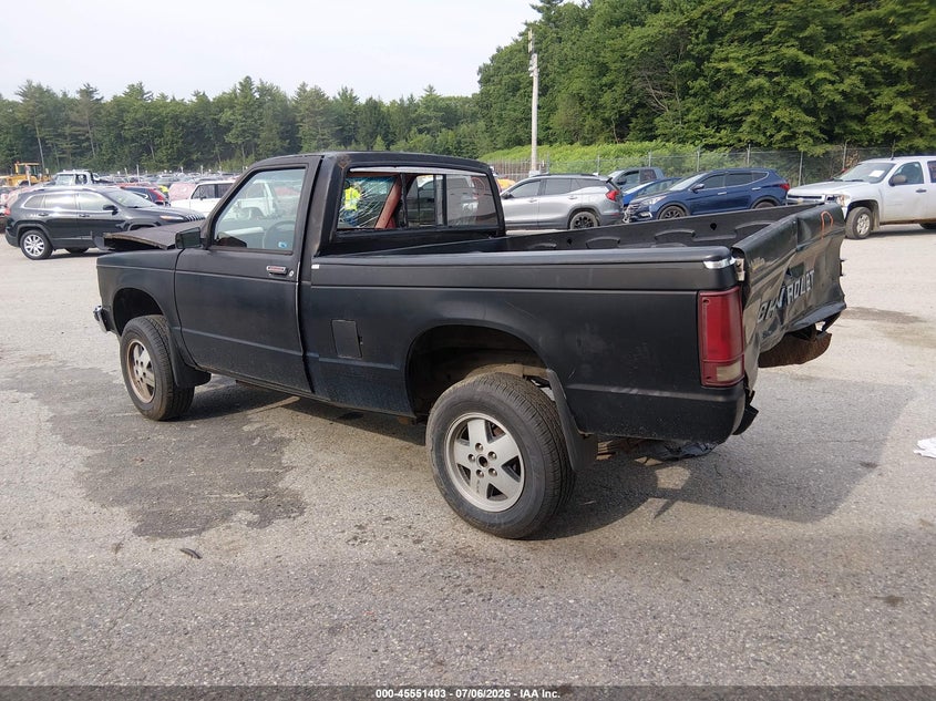 CHEVROLET S TRUCK 1985 VIN 1GCCT14B2F2137721