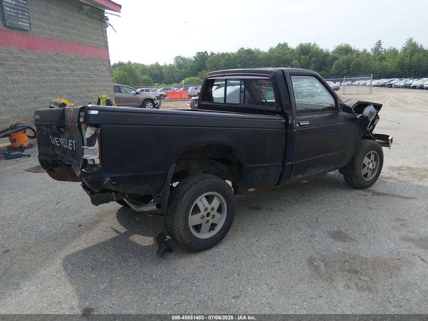 CHEVROLET S TRUCK 1985 VIN 1GCCT14B2F2137721
