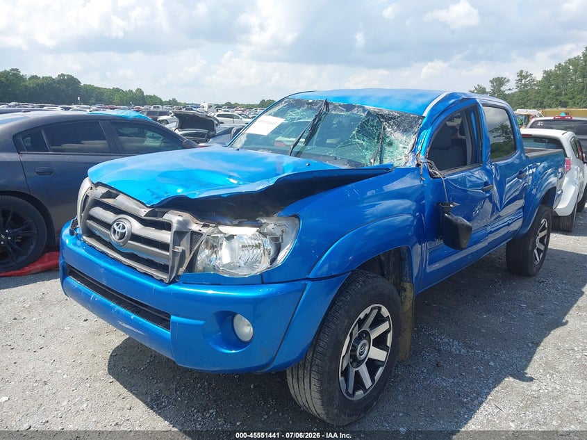 2010 TOYOTA TACOMA auction photo 2