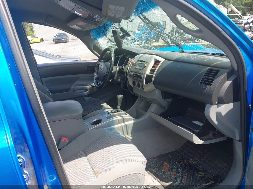2010 TOYOTA TACOMA auction photo 5