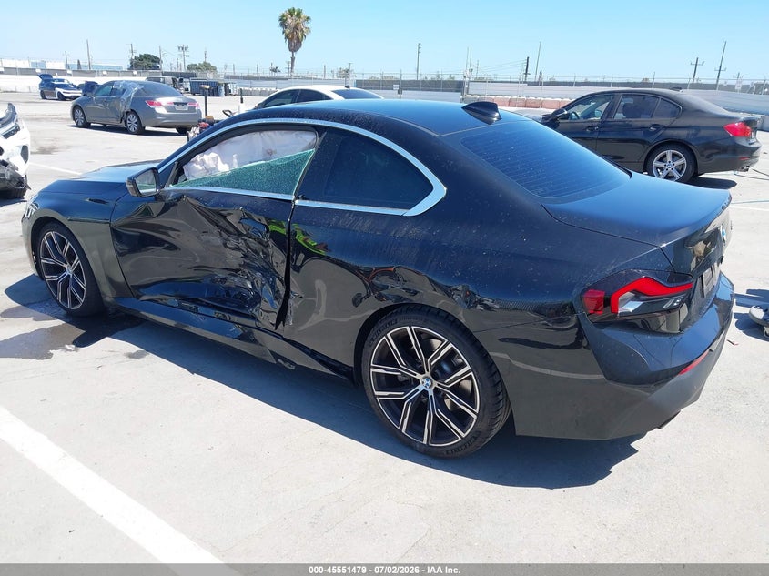 2022 BMW 230 auction photo 3