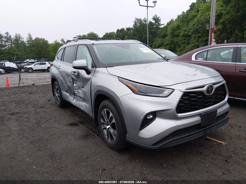 TOYOTA HIGHLANDER - zdjęcie 13