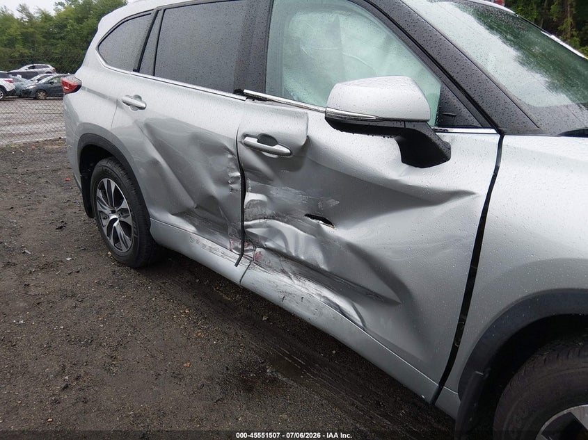 TOYOTA HIGHLANDER - zdjęcie 6