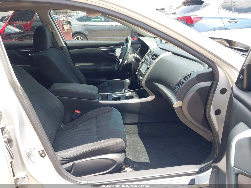 2015 NISSAN ALTIMA auction photo 5