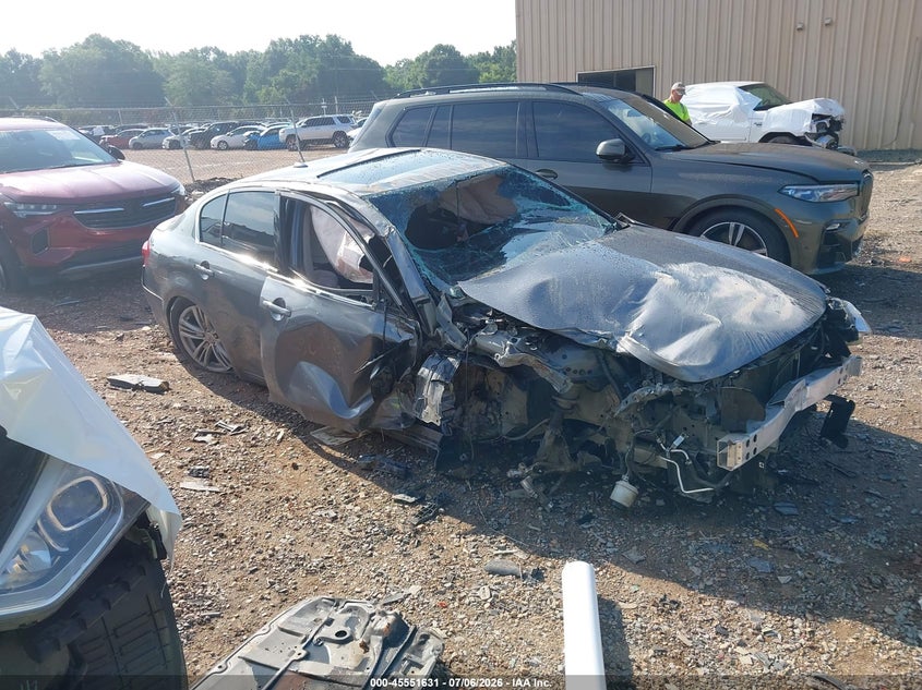 Zdjęcie główne ogłoszenia 2015 INFINITI Q40