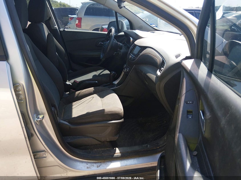 2020 CHEVROLET TRAX auction photo 5
