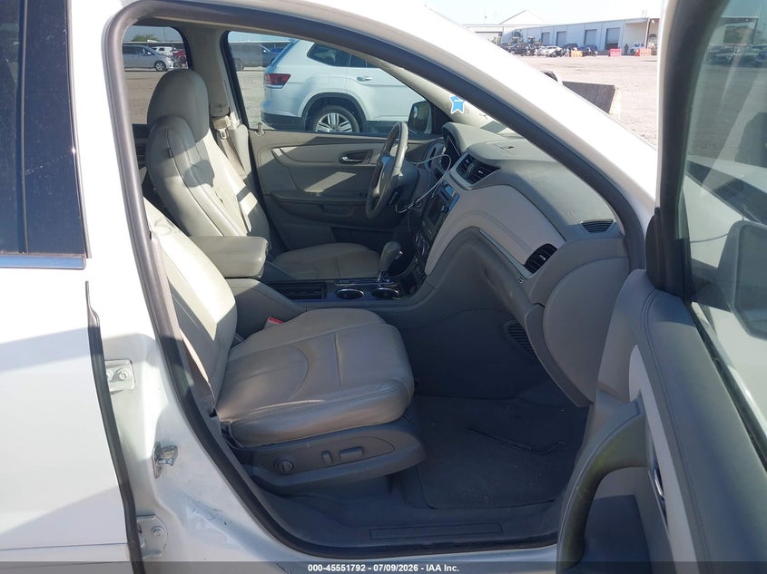 2013 CHEVROLET TRAVERSE auction photo 5