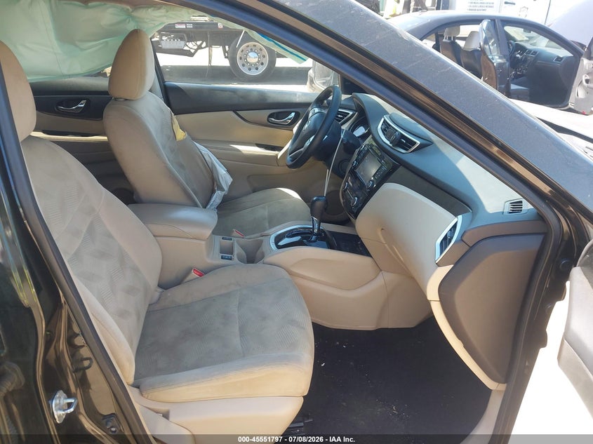 2016 NISSAN ROGUE auction photo 5