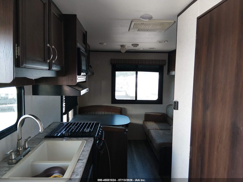 2018 JAYCO JAYFL184BH auction photo 8