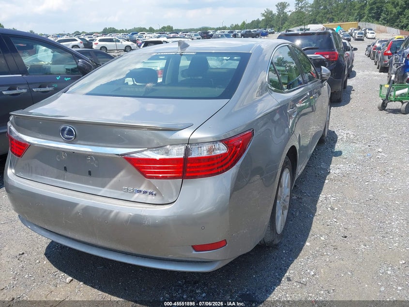 2015 LEXUS ES 300H auction photo 4