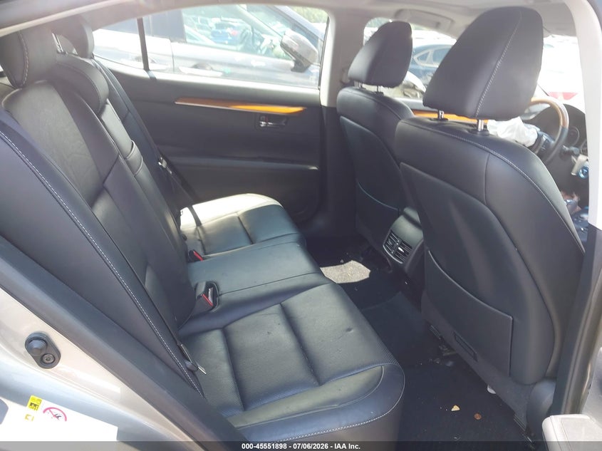 2015 LEXUS ES 300H auction photo 8