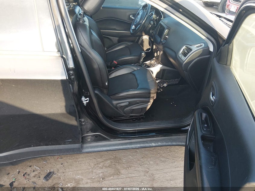 2019 JEEP COMPASS auction photo 5