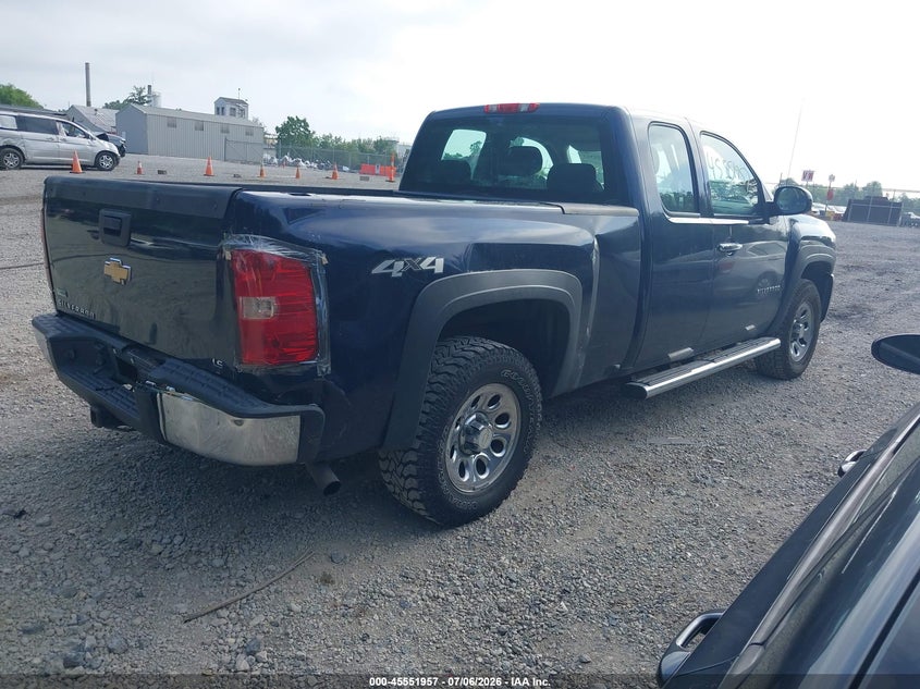 2011 CHEVROLET SILVERADO 1500 auction photo 4