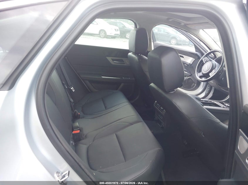 2019 JAGUAR XF auction photo 8