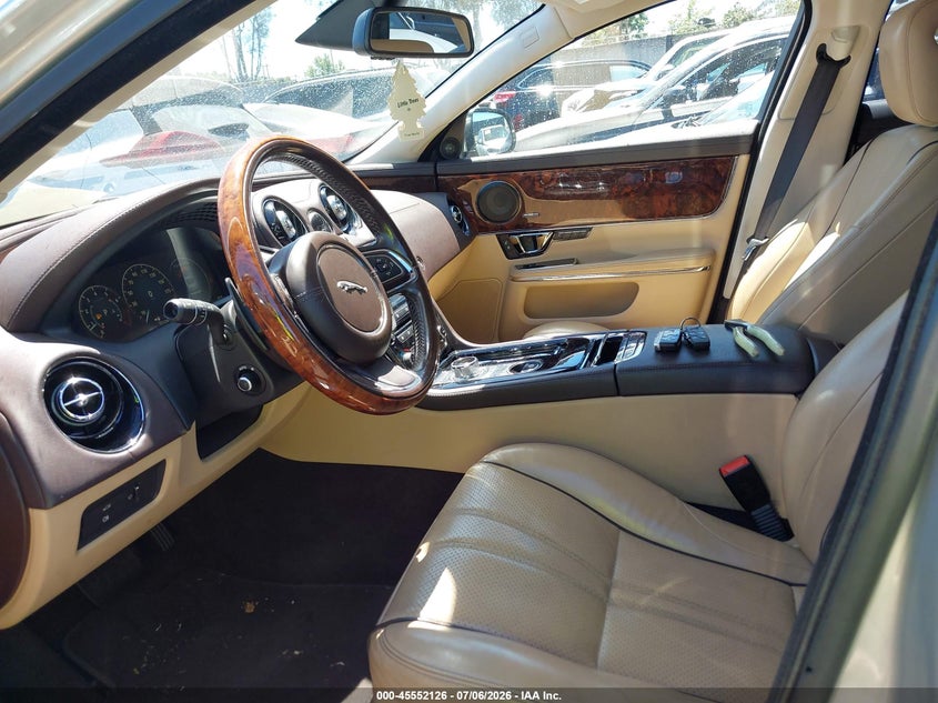 2016 Jaguar Xj R-Sport VIN: SAJWA1C73G8V93811 Lot: 45552126
